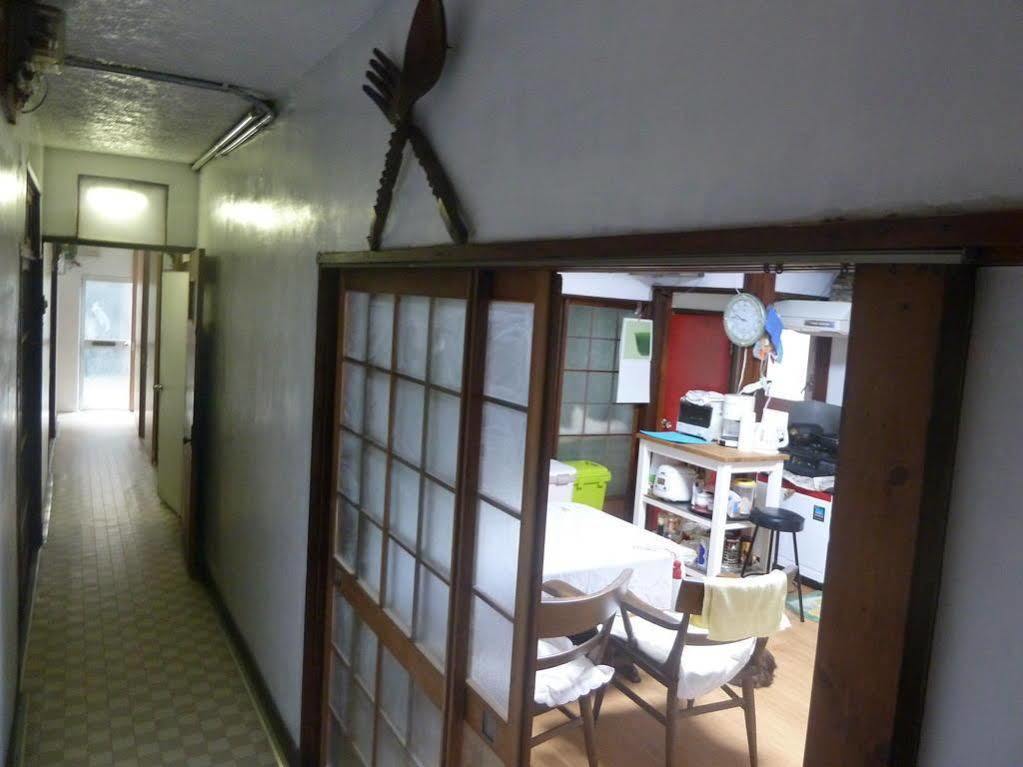 Guest House Neko Neko Toyonaka Exterior foto